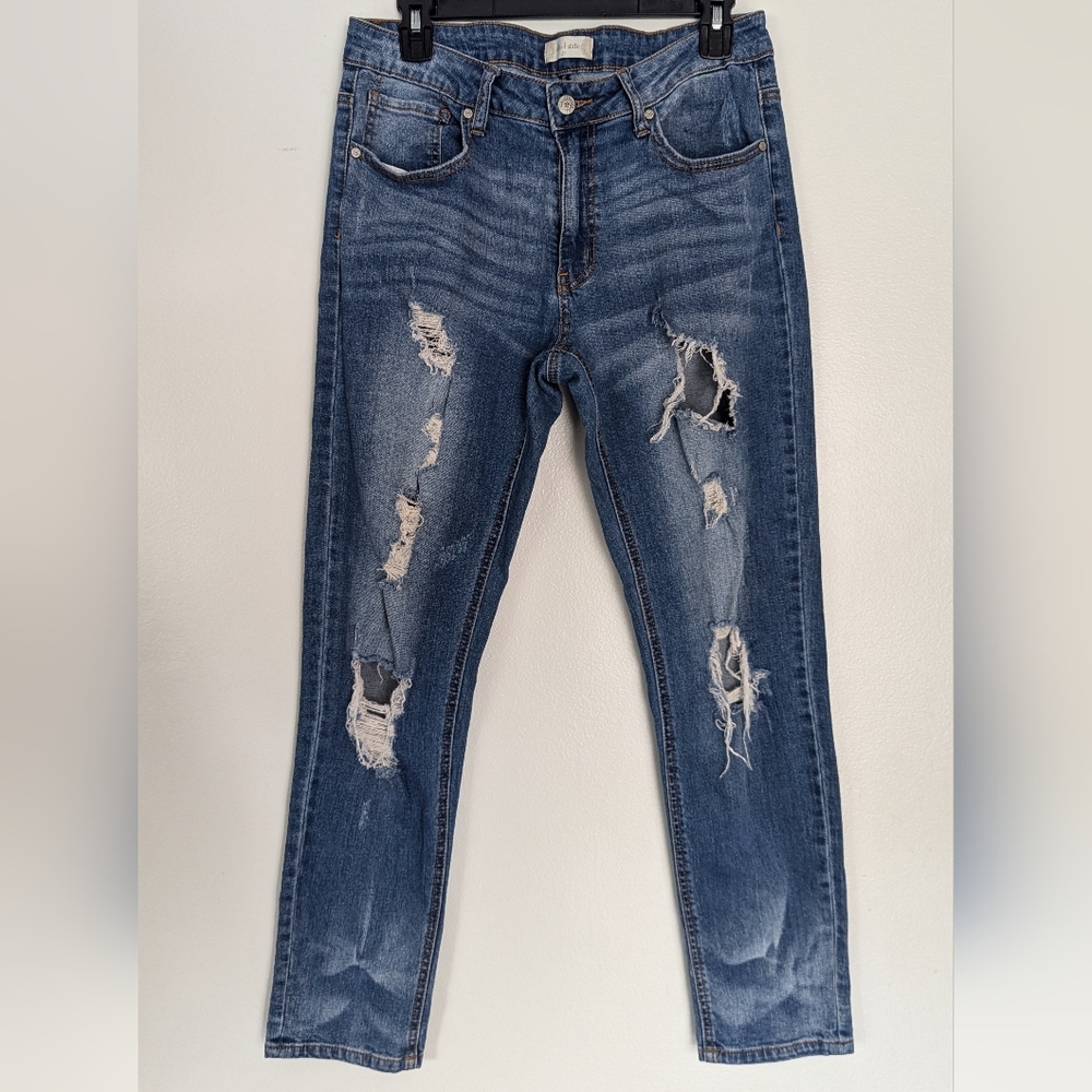 Altar'd State Medium Wash Skinny Destroyed Jean Size 27